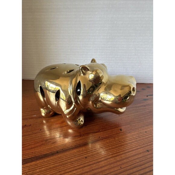 Gold & Shiny Ceramic House Hippo - Picture 4 of 12